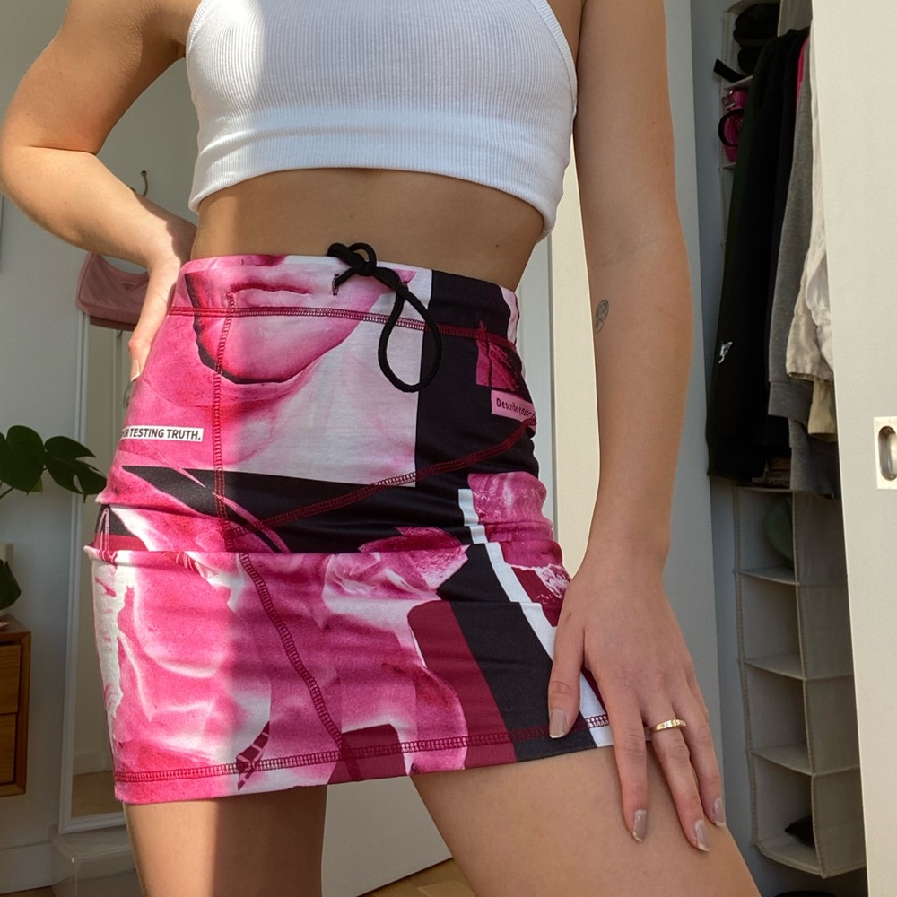 Shein abstract art mini skirt